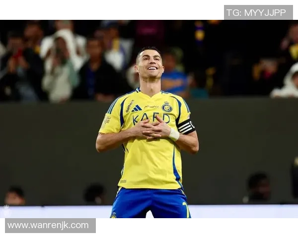 足球运动员分类解析：从球星到角色球员的多维度划分